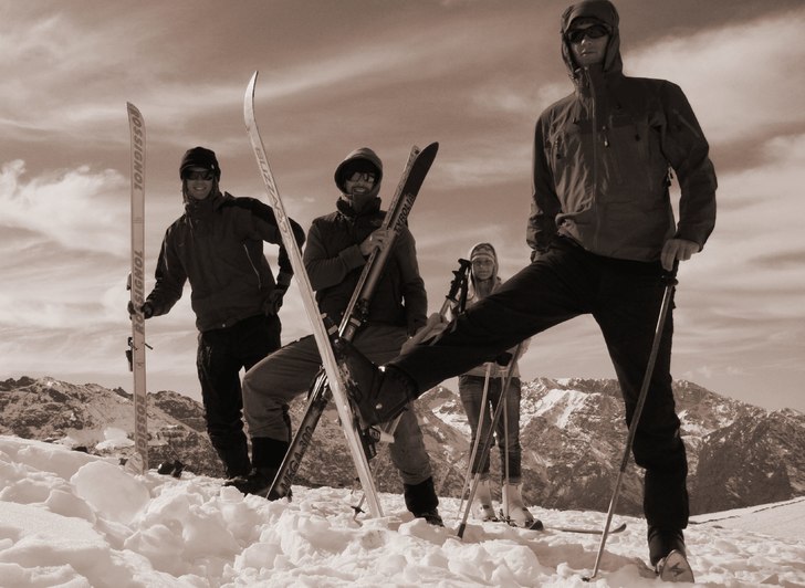 När surfen dog ut vid Marockos atlantkust passade. Foto: Gustav Kågesten. Åkare: Gustav, Per, Andreas och Ida.