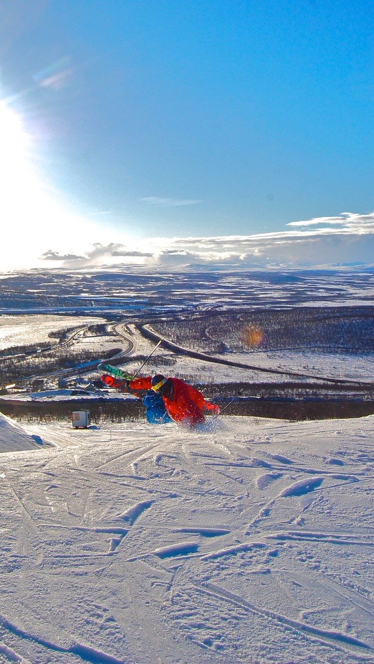 Gär en hand drag över landningen. Foto: Calle Öhrn. Åkare: Sebastian Karlsson.
