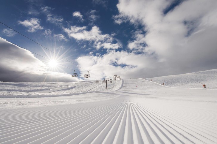 Solrike marsdager 
Vi koser oss nesten gløgg ihje.