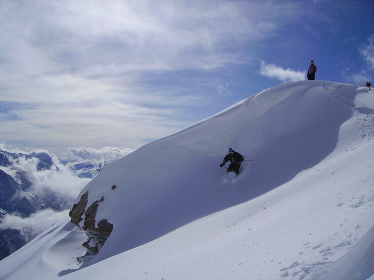 starten av puderåket nedanför notre dame. Foto: *. Åkare: sammy.