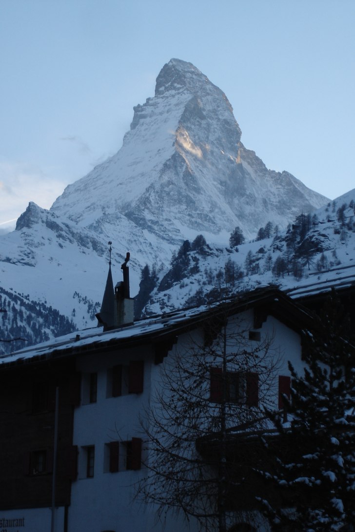 köpte en toblerone och förstorade upp bilden. en. Foto: Jag.