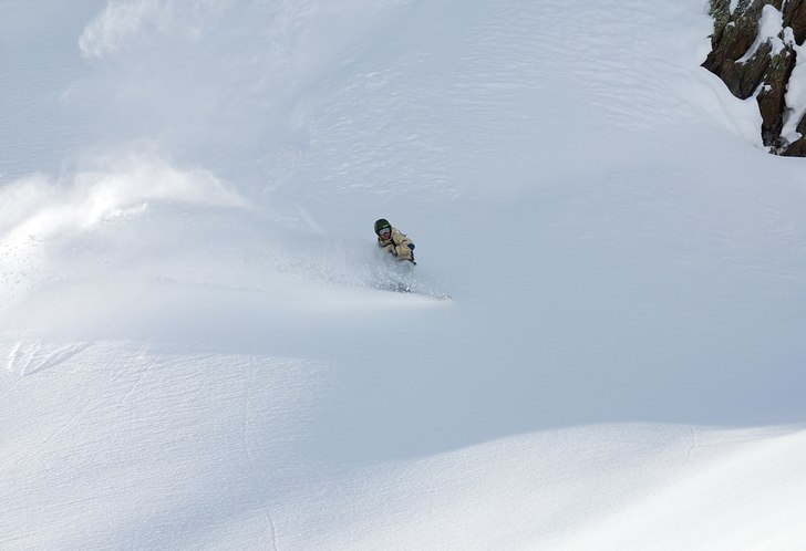 Stefan kör lite puder i Stuben. Foto: Mattias. Åkare: Stefan.