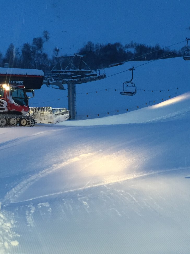 Fredag og Pudder! 
Fredag morgen er det minus 4 gr.