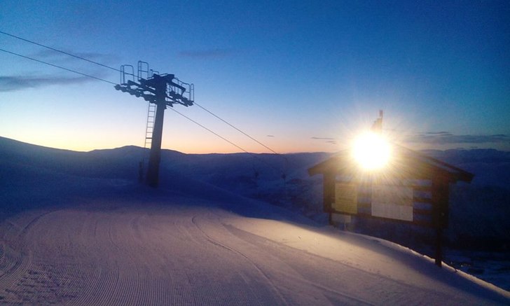 Heilt vindstille og knall blå himmel!
Dette blir .