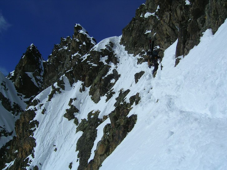 Sista biten upp till att åka ett av åken på Fle. Foto: Lawrie Brand. Åkare: j.sturesson.