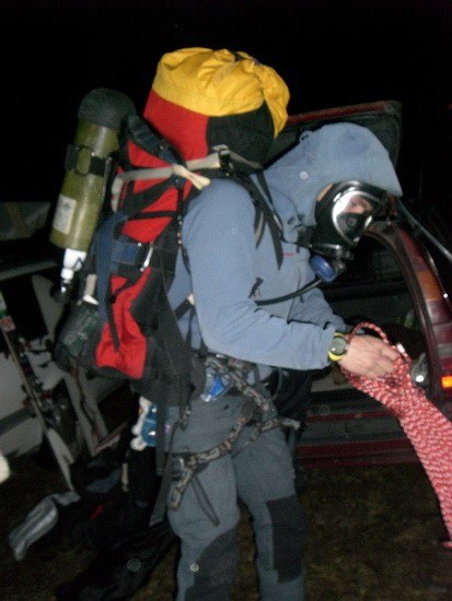 Mårdsundsrännan ska bestigas med syrgas. Först . Foto: Tomas Wiklund. Åkare: Lasse Collin.