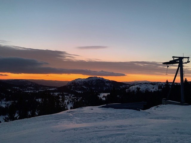 Lørdag16.2 - Fine skiforhold
Her på Nesfjellet e.
