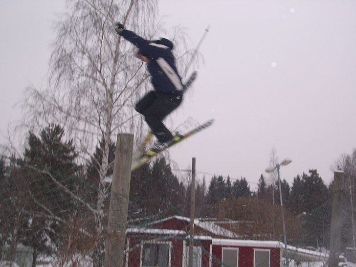 tailgrab. Foto: Mikael Hillius. Åkare: Robin Andersson.