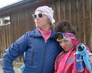Göte och Gullan på besök i ramundberget! Otroli. Åkare: Göte och Gullan.