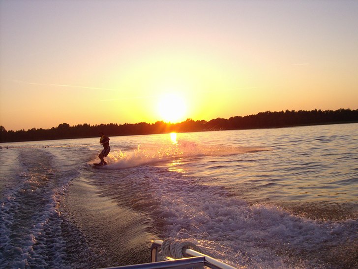 Ruggigt fin ssommarkväll!. Foto: Johan Trägårdh. Åkare: Markus Nilsson.
