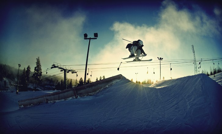 Foto: Anton Tevajärvi. Åkare: Niklas Lundberg.