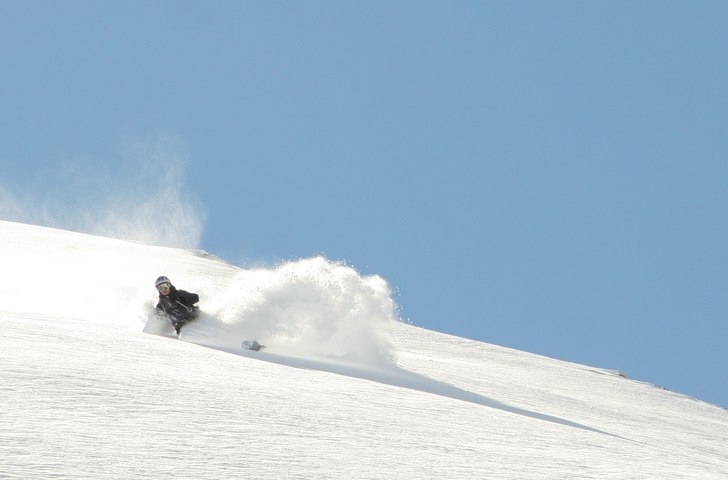Spray- turn. Foto: simon ricklin. Åkare: tobi.