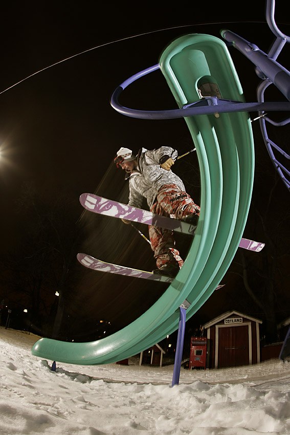Jibbade runt lite i parken 
Också KOLLT. Foto: James Holm. Åkare: Nicke Jacobsson.
