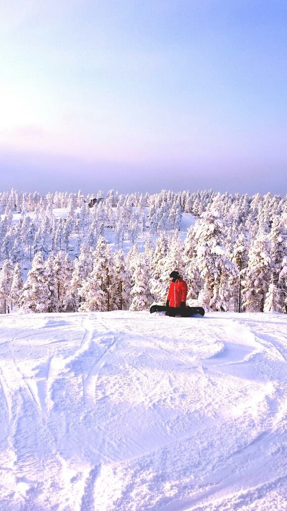 Härlig dag i backen, perfekt väder!. Foto: Malin Sandström. Åkare: Tommi Lääperi.