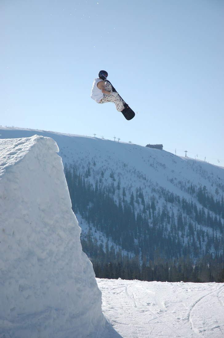 Bs cork 5 nosegrab. Foto: Daniel Rönnbäck. Åkare: Jocke Hammar.