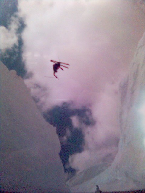 hm, dålig kvalité men ändå =). Foto: Oscar Lanz. Åkare: Mattias Wahlström.