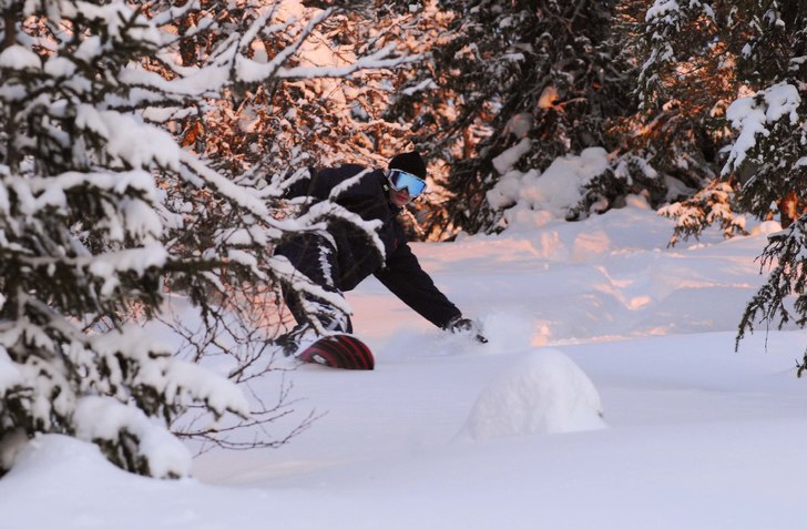 lite lek i pudret. Foto: Hanna Wallin. Åkare: Johan Wallin.