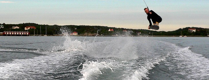 Jag tweakar skiten ur Lahallsviken.... Foto: Albin Oskarsson. Åkare: Erik Oskarsson.