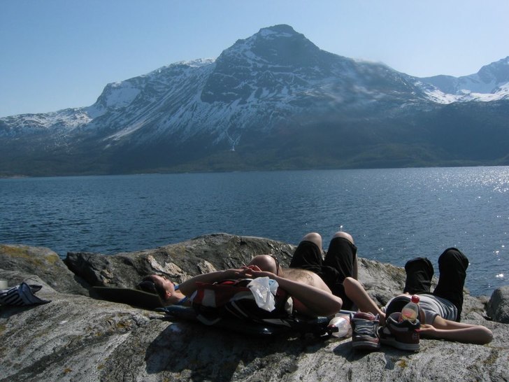 Lunchpaus. Foto: Jonas Tjernlund. Åkare: Terese, Mattis o Boel.