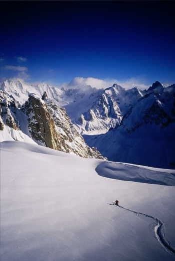 First tracks..... Foto: Øivind Dannevig. Åkare: Tormod Granheim.