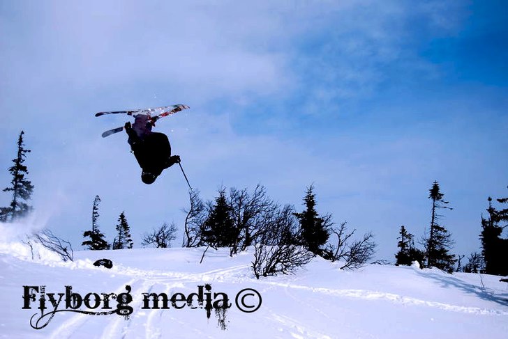 Min andra backflip någonsin. Flyborgen fotar.. Foto: Ludvig Flyborg.
