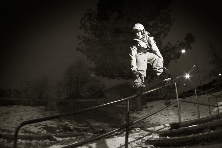 En railsession, en trapp, en kick, en åkare.... Foto: Johan Marklund. Åkare: Max Hemmigsson.