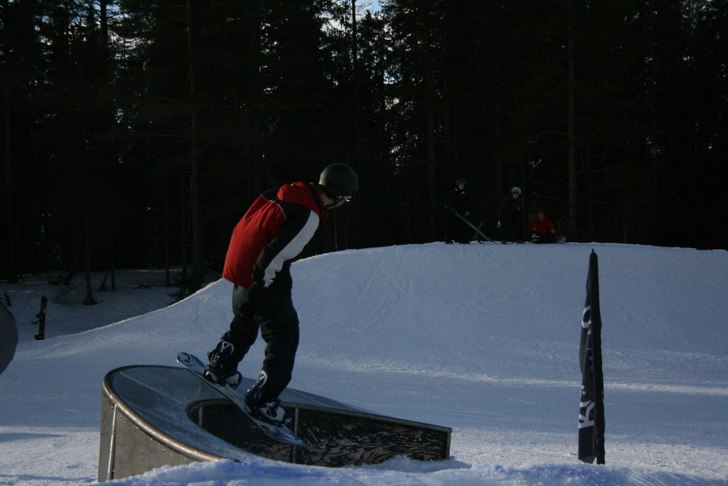 boardslide. Foto: noah. Åkare: jag.