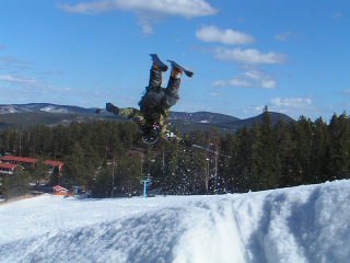 jag gör frontflip. Åkare: Jag ( Jonathan Embretsen ).