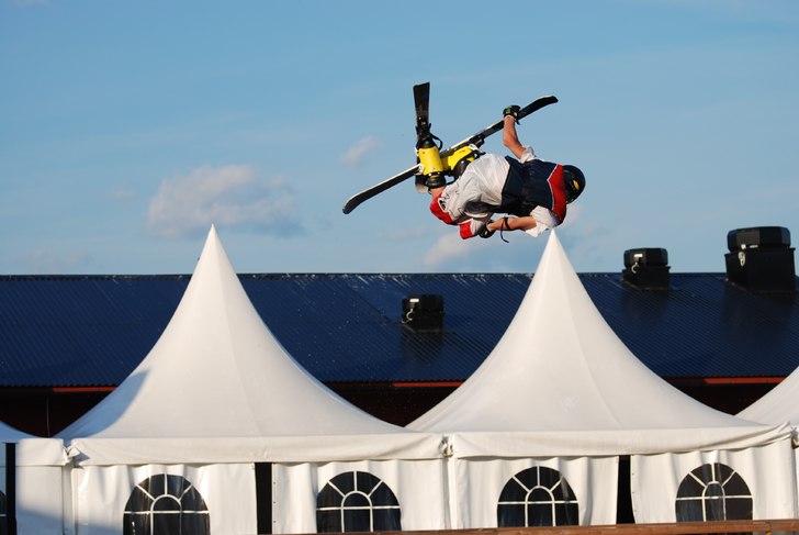 crok 7.a reverse tailgrab. Åkare: Tobias NIlsson.