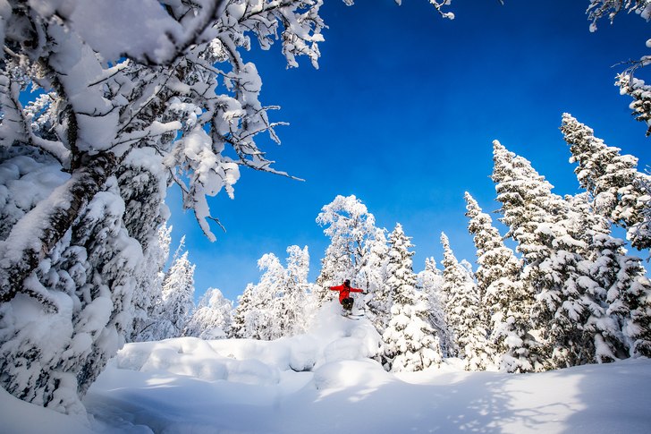 Among the pillows in Skiers Right area.. Foto: Evelina Rönnbäck.