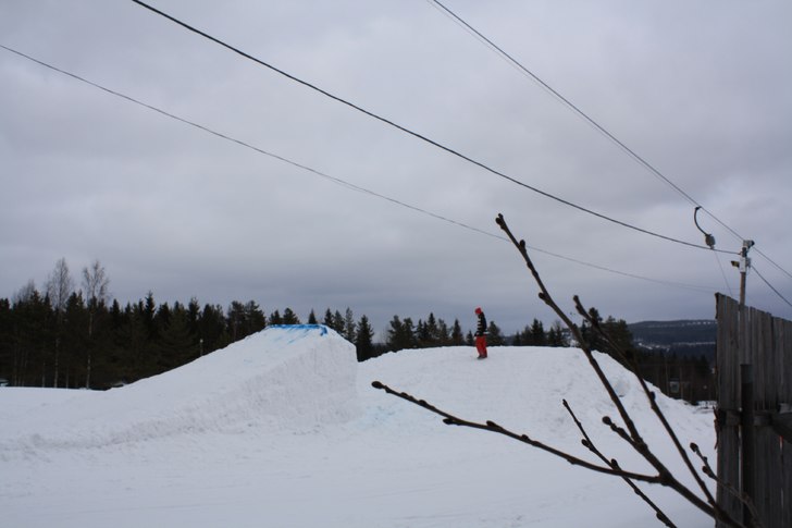 bygde ett hopp blev nice. Foto: Markus nordlund. Åkare: PO på kicken.