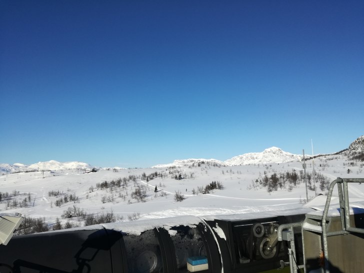 Beitostølen skiheiser 
Ny fantastisk solfylt dag .