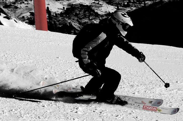 Ett härligt piståk på morgonen i Val Thoréns.. Foto: Peter Connée. Åkare: Max Larsson.
