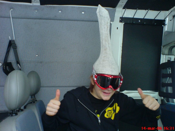 På väg hem från Ulricehamn, lite trötta :D. Foto: Christian Reinestedt. Åkare: Pierre.