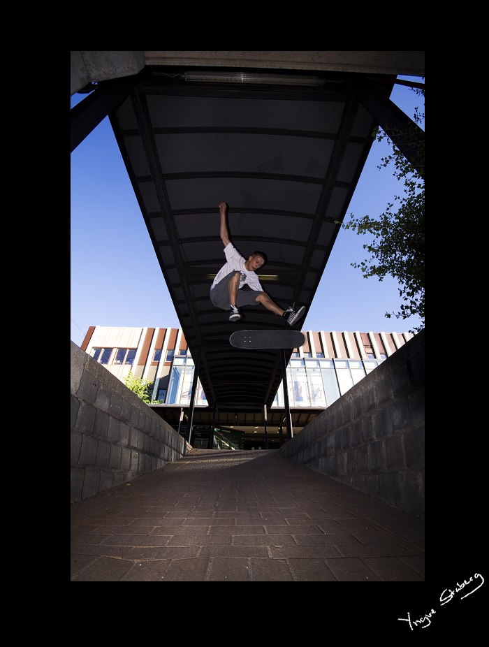 Kickflip gap. Foto: Yngve Staberg. Åkare: Fredrik Carlson.
