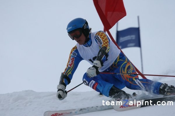 sm. Foto: team Z Alpint. Åkare: Anton Larsson.