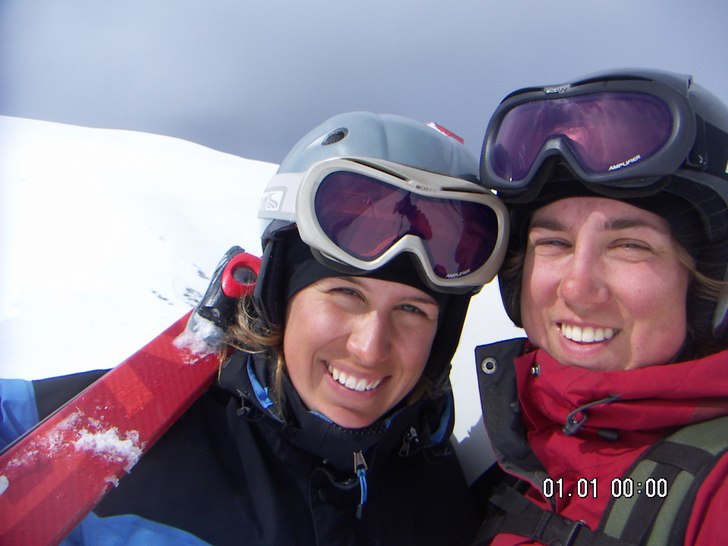 The dudettes in their ultimate enviroment!!. Foto: Karin Stenvall. Åkare: Kaz A\'Nova o Eli Pers.