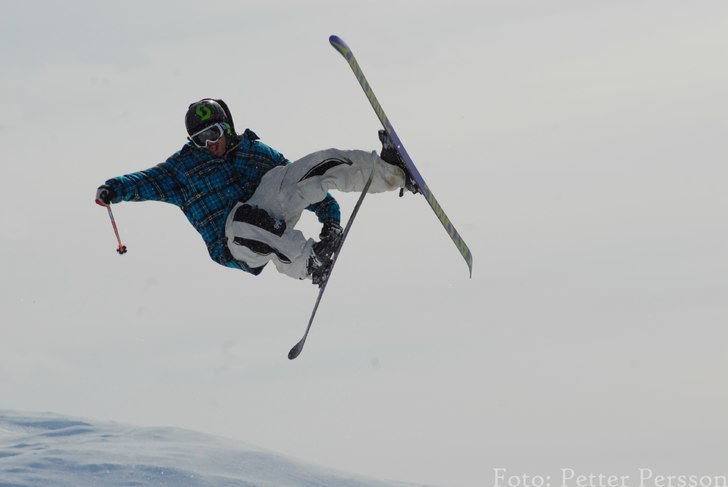 Foto: Petter Persson. Åkare: -ll-.