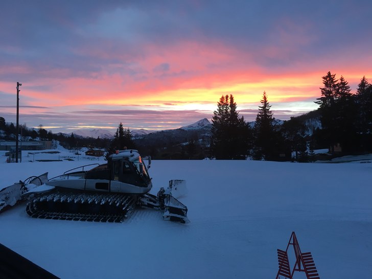 Fredag 10.Februar
Sol og -7 grader
Kun Roaldsheis.