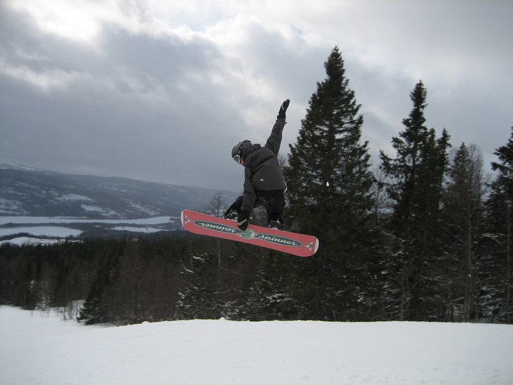 Återigen en nybörjar bild som artade sig ganska . Foto: Per Bengtsson. Åkare: Jesper Bengtsson.