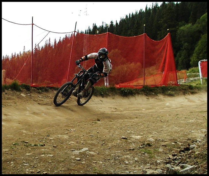 Fast in a berm. Foto: Kjell Holtenkrans. Åkare: Jag (jocke).
