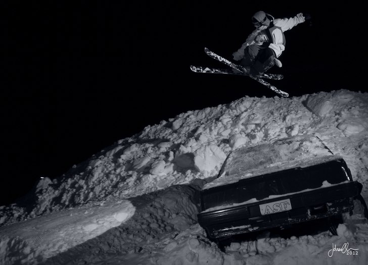 Foto: Johan Olsson. Åkare: Kim Skog.