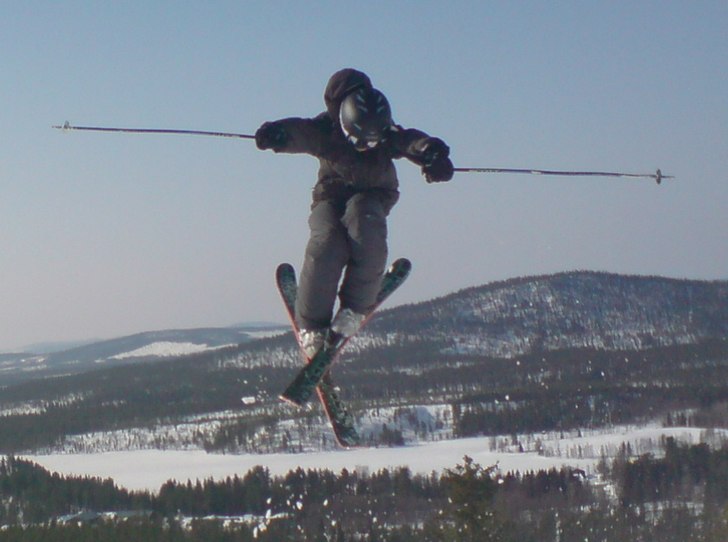 var i kåbdalis och  hoppade på bilden ser ni en . Foto: syrran. Åkare: jag.