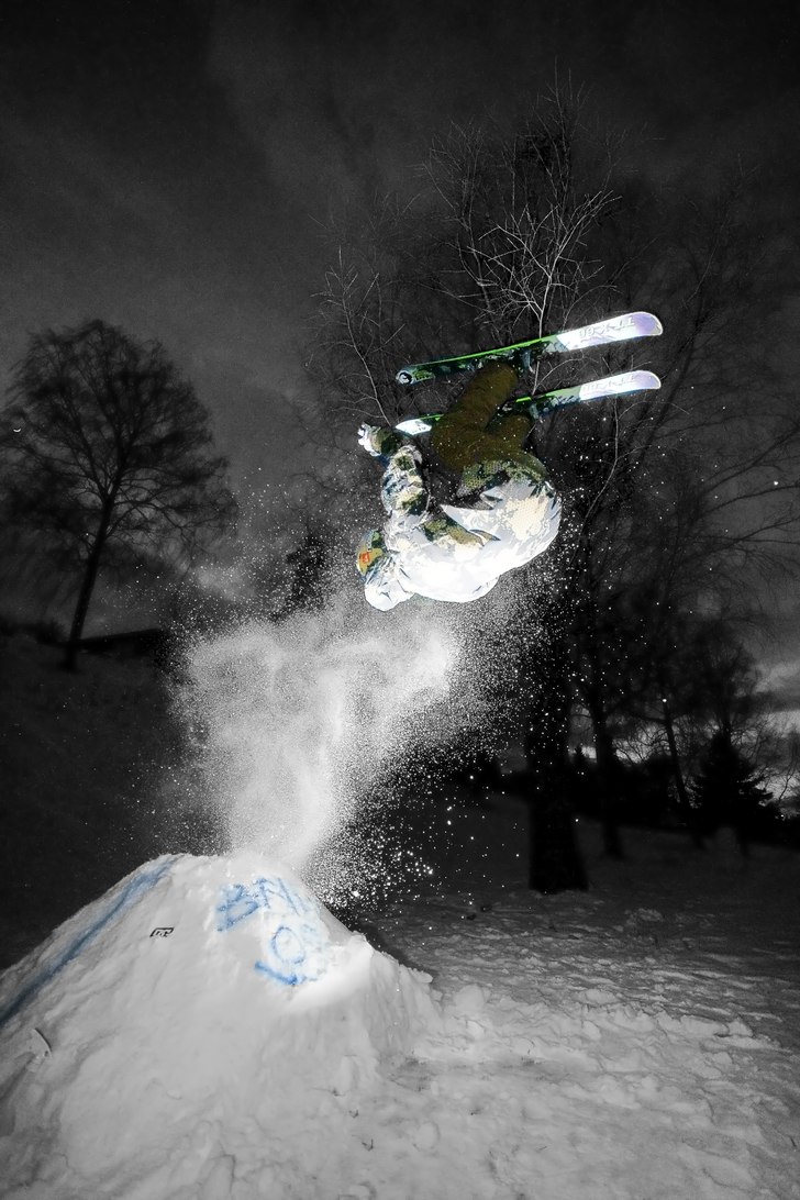 backflip :D. Foto: Dennis björkvall. Åkare: Daniel Hallberg.