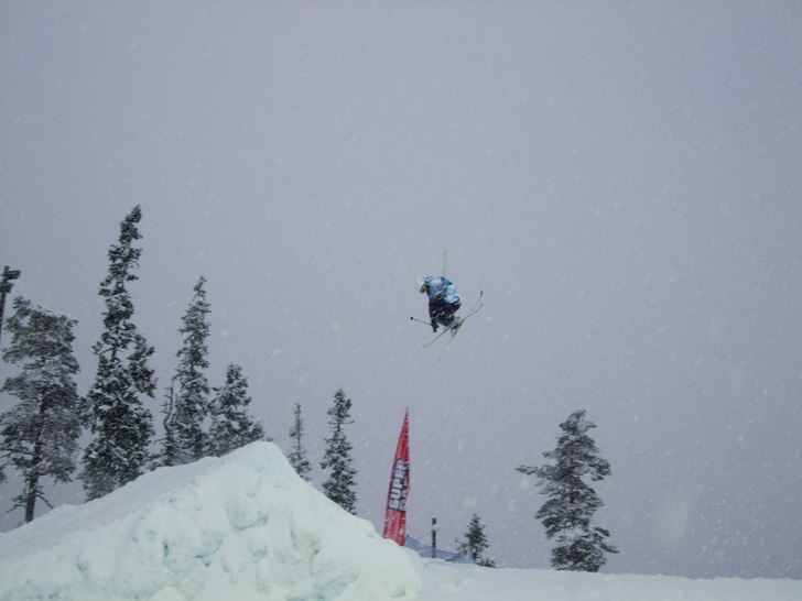 Foto: adam skogsberg. Åkare: oskar corken .