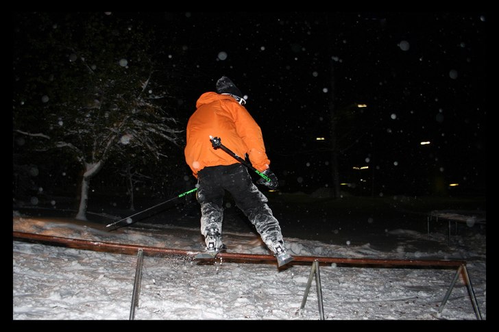 När första snön i Ljusdal kom så passade vi p�. Foto: Ronny Wallberg. Åkare: Adam Persson.