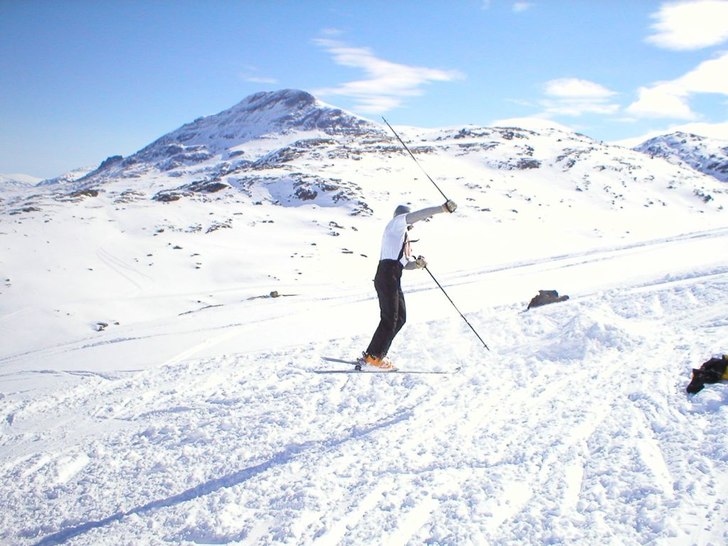 Om han hade haft twintip kanske landningen suttit.. Foto: Anders Nilsson. Åkare: KP Carlsson.