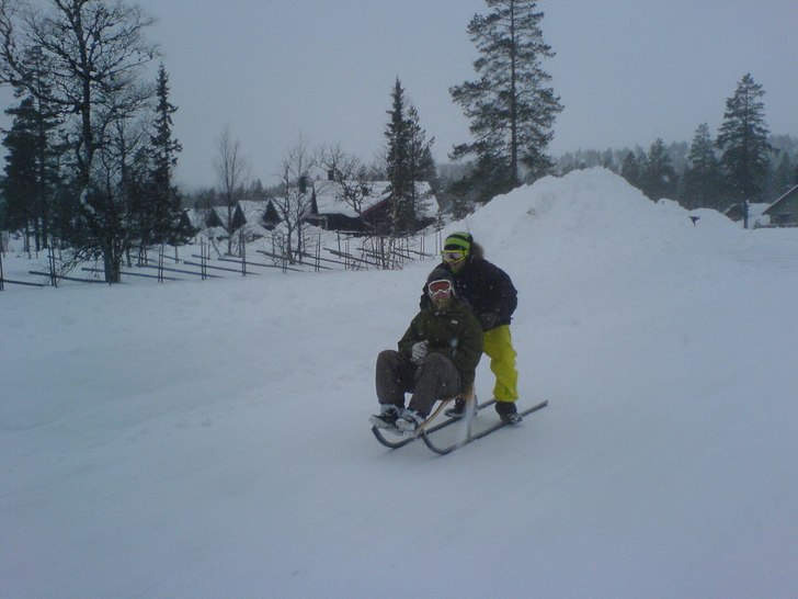 Kvällsskoj. Foto: Jenisis. Åkare: TNB och Anteman.