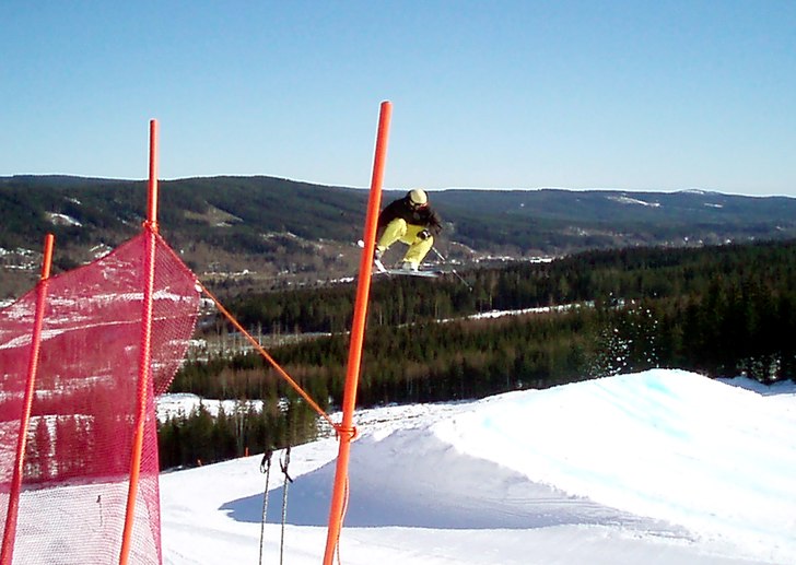 360 med en saftig handpåläggning. Foto: Magnus A Werner. Åkare: Aron.