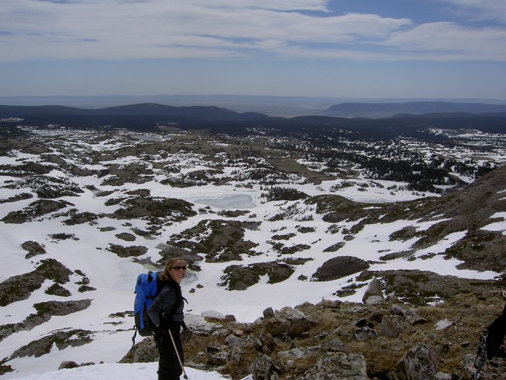 Topptur upp på Medicine Bow Peak  dagen efter pas. Foto: David Jonsson. Åkare: Robyn Paulekas.